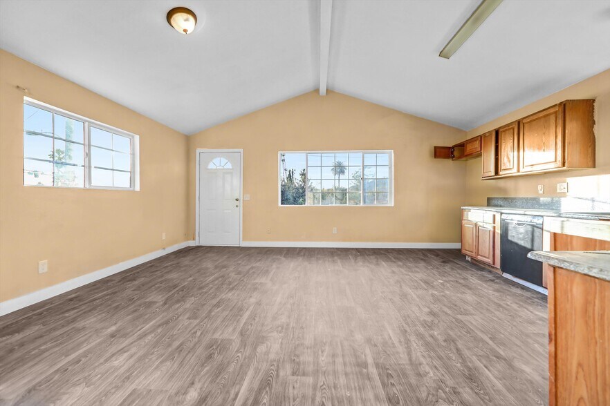 More Photos Of 1380 Glen Ave, Pasadena Apartments For Sale