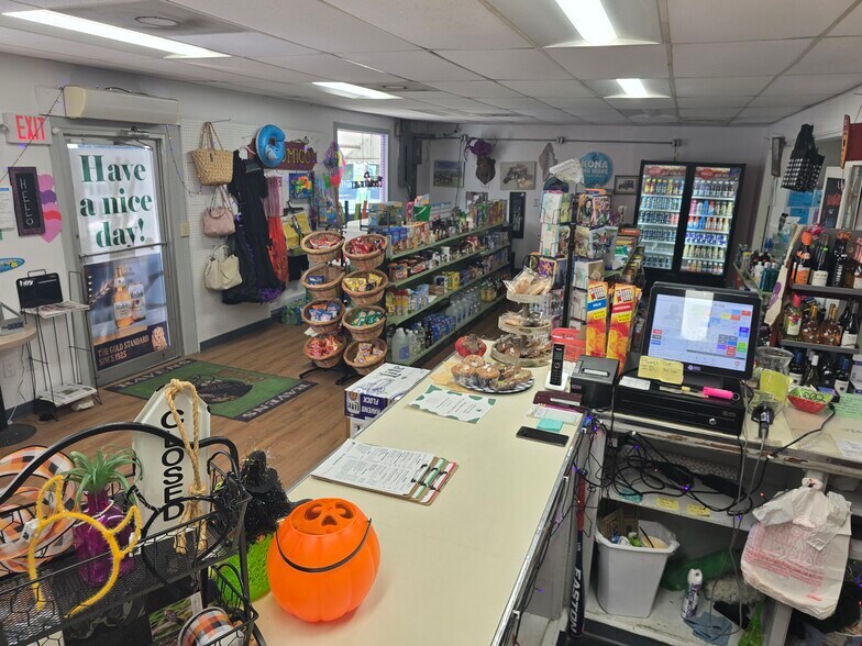 More Photos Of 20835 Nanticoke Rd, Bivalve Convenience Store For Sale