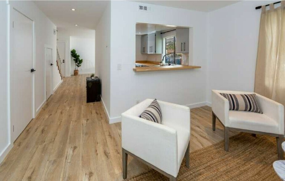 More Photos Of 2640 Dalton Ave, Los Angeles Apartments For Sale