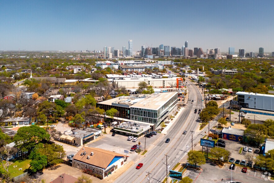 More Photos Of 2010 S Lamar Blvd, Austin Office For Lease