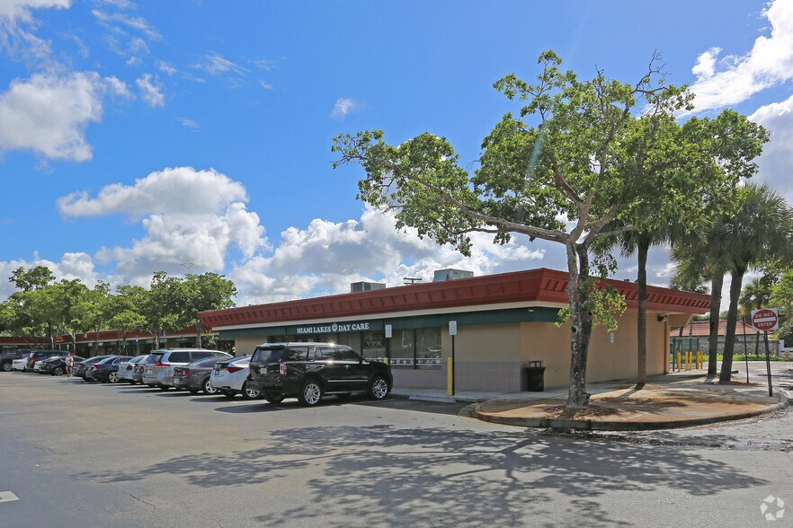 More Photos Of 13905-13975 NW 67th Ave, Miami Lakes General Retail For Lease