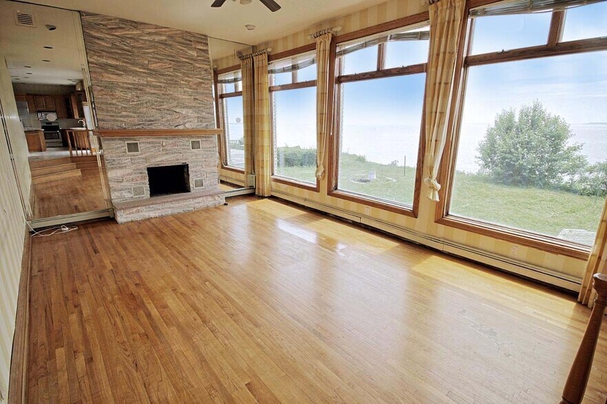 More Photos Of 161 Boardwalk Ave, Staten Island Multifamily For Sale
