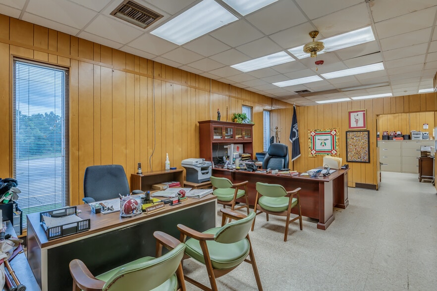 More Photos Of 555 Eastern Blvd, Montgomery Lodge Meeting Hall For Sale