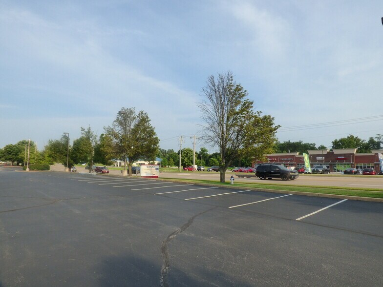 More Photos Of 4800 Mexico Rd, Saint Peters Medical For Lease
