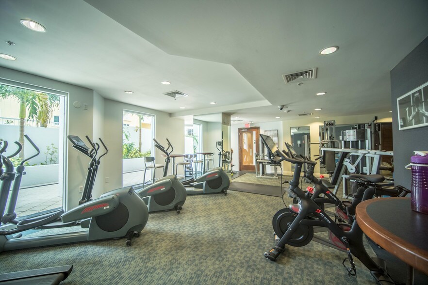 More Photos Of 212 S Olive Ave, West Palm Beach Apartments For Sale
