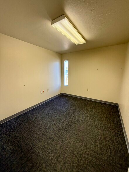 More Photos Of 3606 Profit Pl, Temple Office For Sale