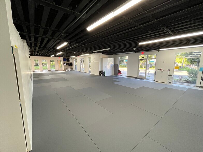 More Photos Of 23333 Cinema Dr, Santa Clarita Office For Lease