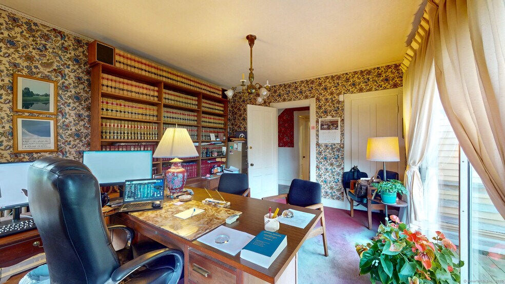 More Photos Of 8 W High St, East Hampton Office For Sale