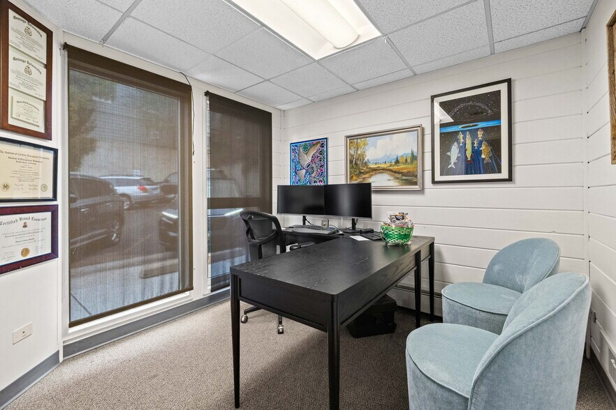 More Photos Of 801-807 14th St, Golden Office For Sale