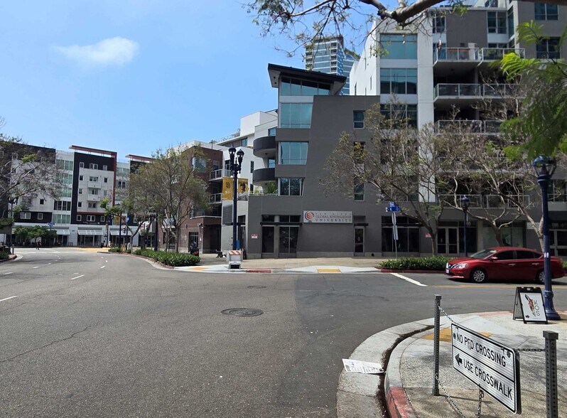 More Photos Of 302-390 11th Ave, San Diego Apartments For Sale