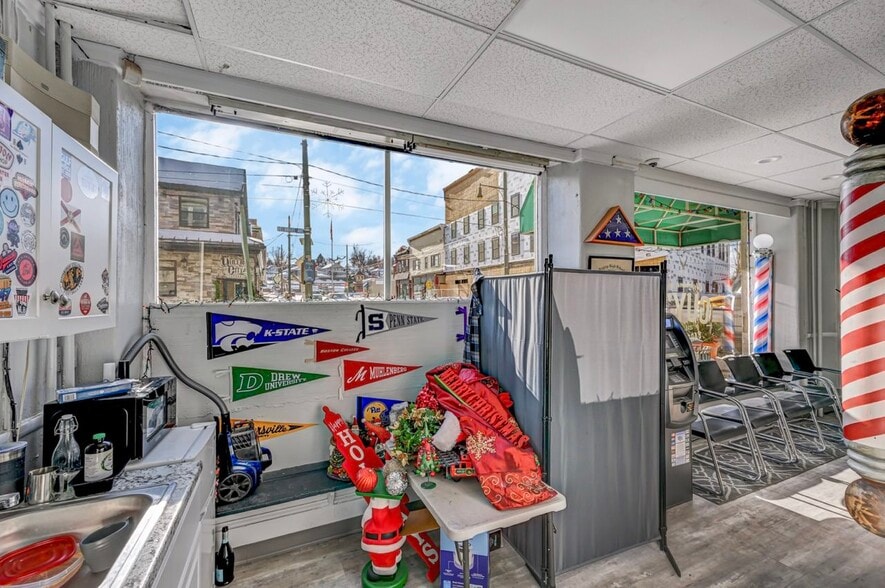 More Photos Of 310-312E Lackawanna Ave, Olyphant Apartments For Sale