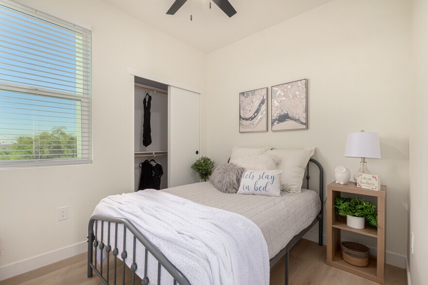 More Photos Of 1728 W Sherman St, Phoenix Apartments For Sale