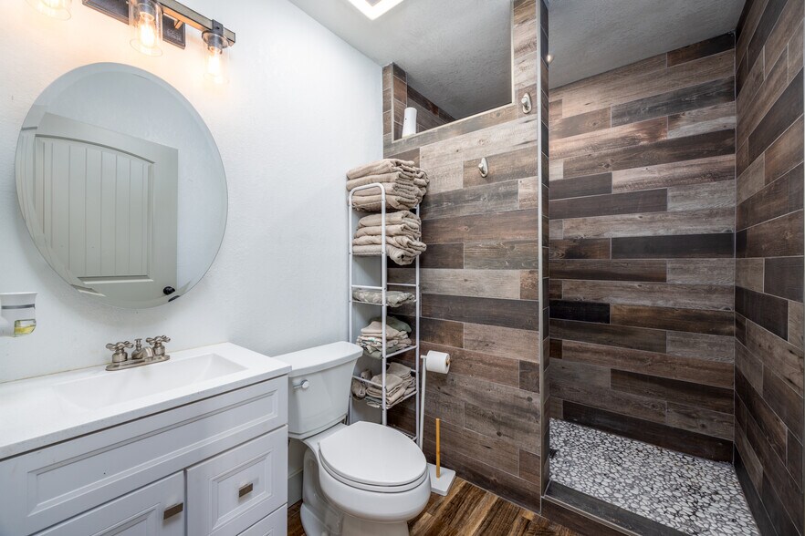 More Photos Of 1522 Burney Cemetary Rd, Calera Lodge Meeting Hall For Sale