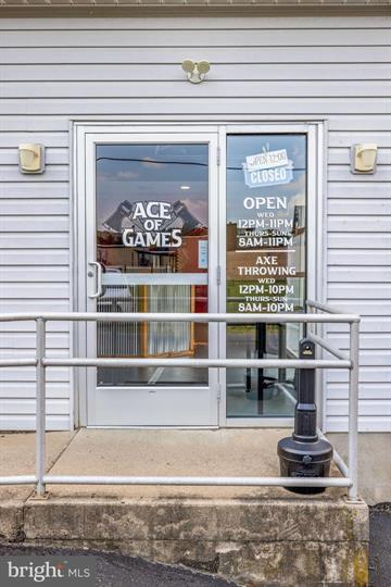 More Photos Of 140 S Market St, Elysburg Office For Sale