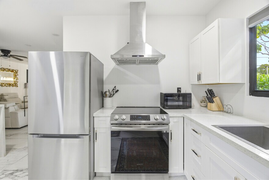 More Photos Of 8270-8280 NE 1st Pl, Miami Apartments For Sale