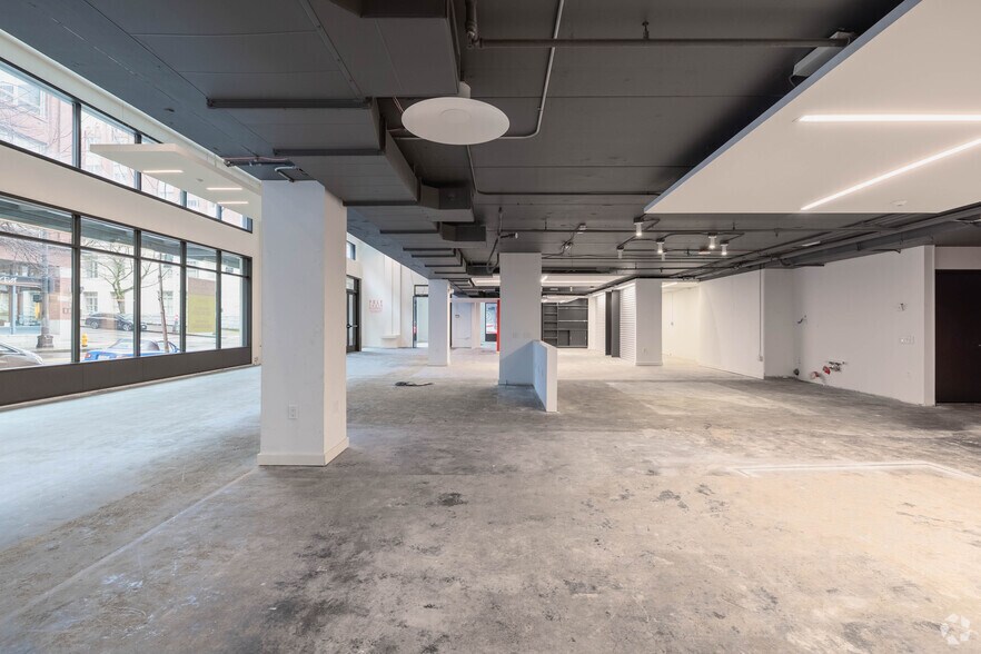 More Photos Of 1001-1011 Western Ave, Seattle Office For Lease