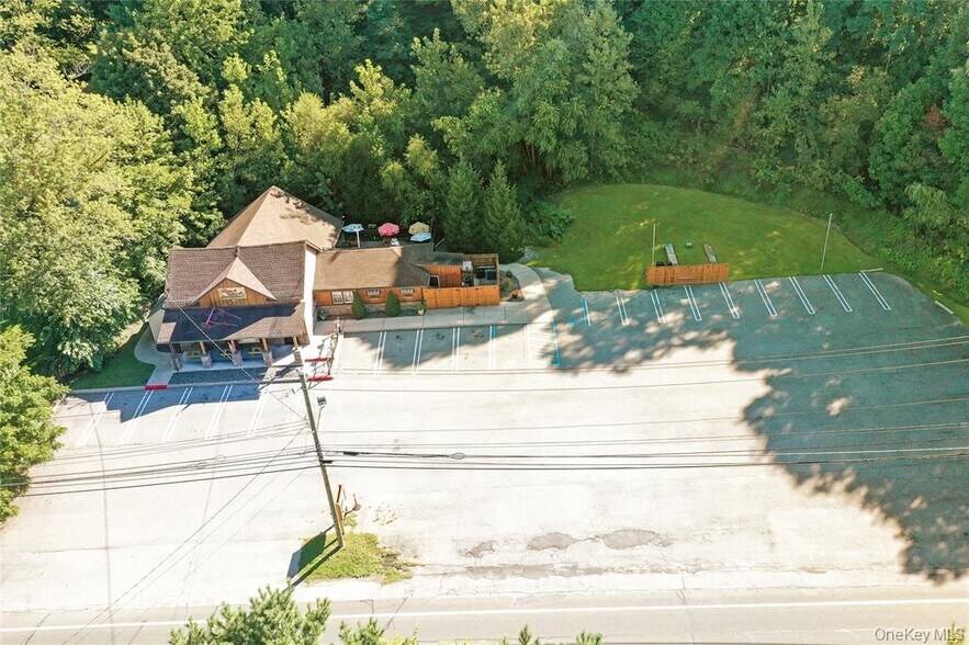 More Photos Of 809 Bloomingburg Rd, Bloomingburg Restaurant For Sale