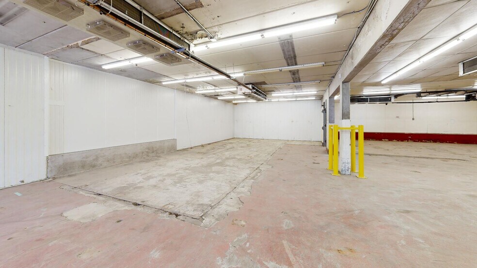 More Photos Of 2423 E University Dr, Phoenix Refrigeration Cold Storage For Sale