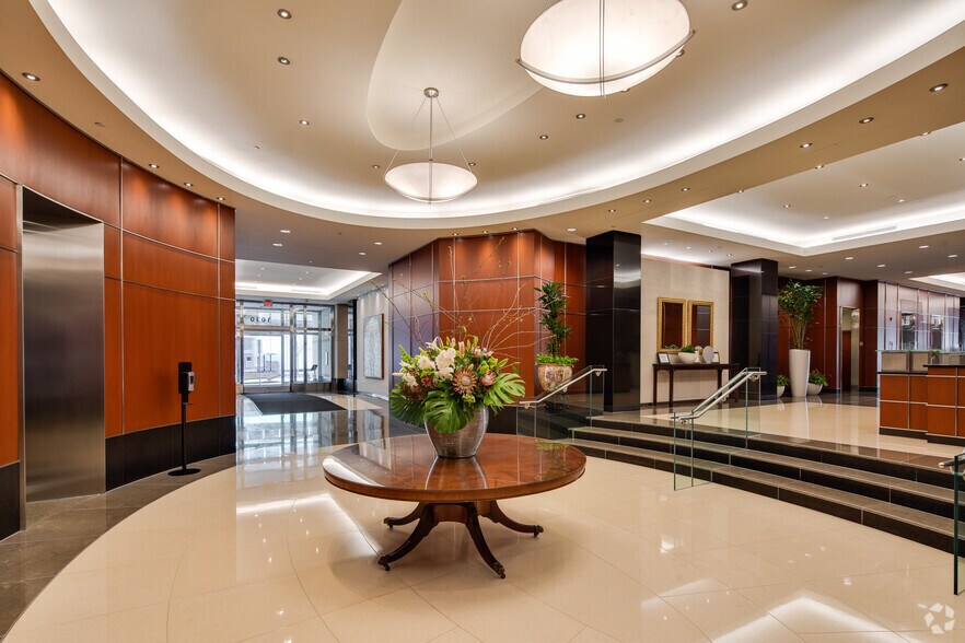 More Photos Of 1030 15th St NW, Washington Office For Lease