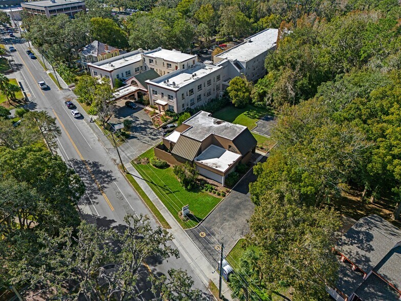 More Photos Of 315 Howell Ave, Brooksville Loft Creative Space For Lease