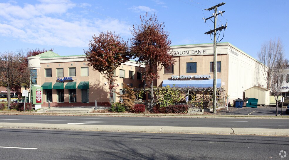Primary Photo Of 6830 Old Dominion Dr, McLean General Retail For Lease