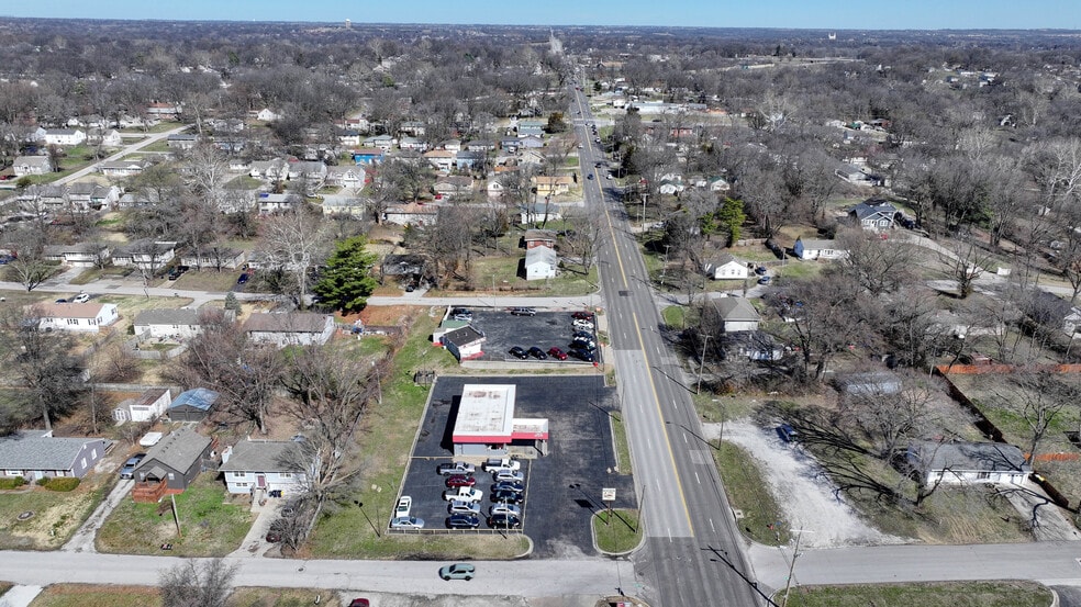 More Photos Of 4600 N Brighton Ave, Kansas City Industrial For Sale