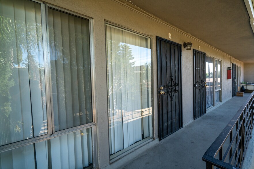 More Photos Of 2109 E Westport Dr, Anaheim Apartments For Sale
