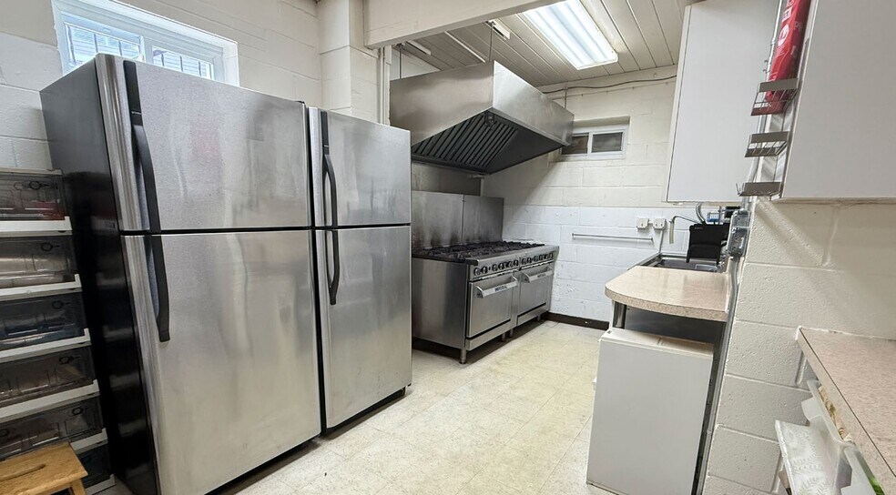 More Photos Of 12323 Bluhill Rd, Silver Spring Religious Facility For Sale