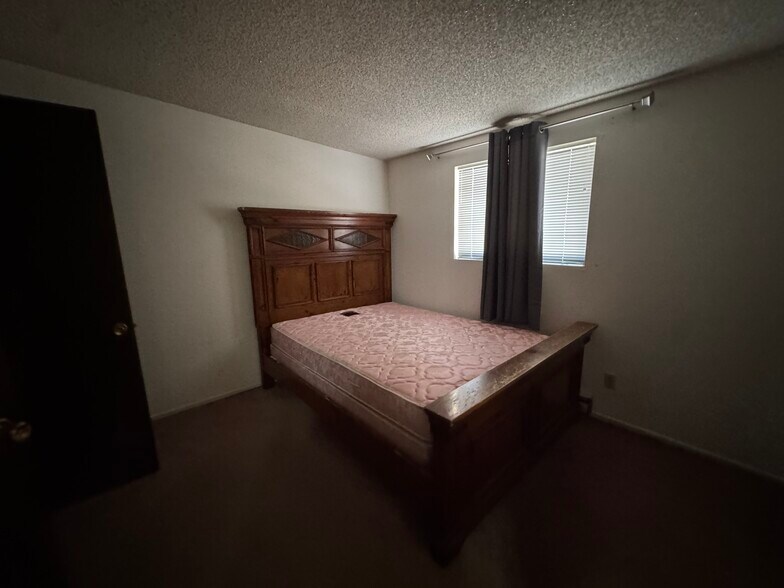 More Photos Of 1715 E Blacklidge Dr, Tucson Apartments For Sale