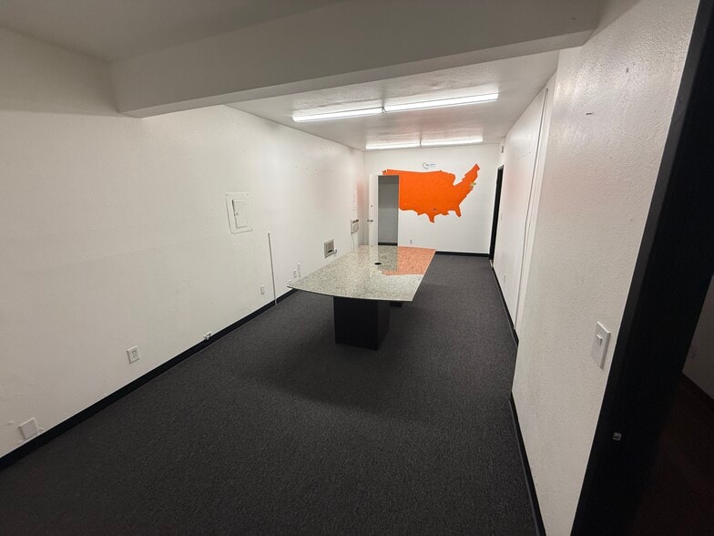More Photos Of 3113 Market St, San Diego Office Residential For Lease