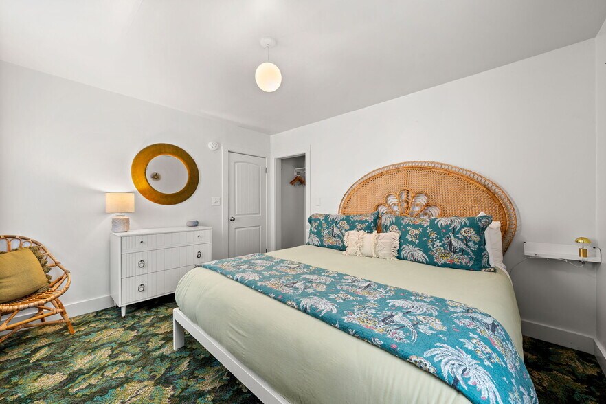 More Photos Of 741 Ocean Blvd, Rye Hotel For Sale