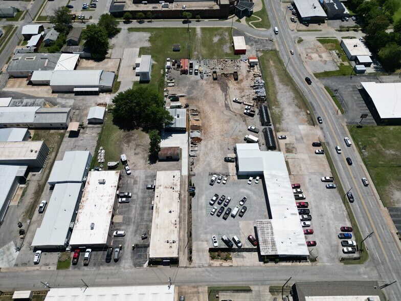 More Photos Of 1716 E 7th St, Tulsa Warehouse For Sale