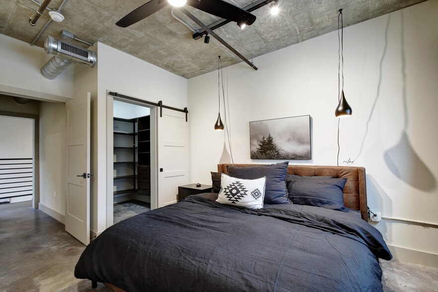 More Photos Of 215 Coca Cola Pl, San Antonio Apartments For Lease