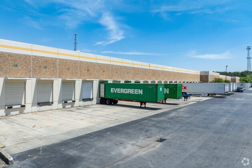 More Photos Of 6047 Fulton Industrial Blvd SW, Atlanta Distribution For Lease