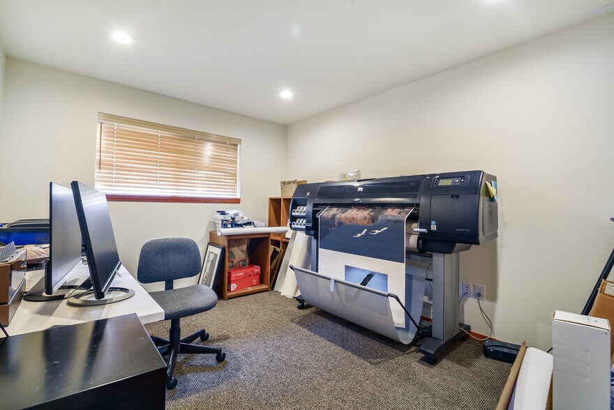 More Photos Of 8021 State Ave, Marysville Office For Sale