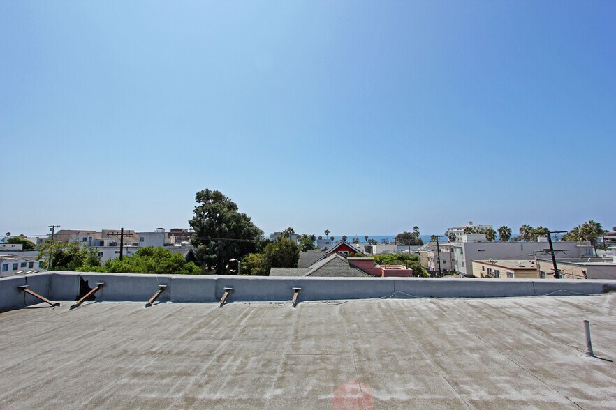 More Photos Of 101 Dudley Ave, Venice Apartments For Sale