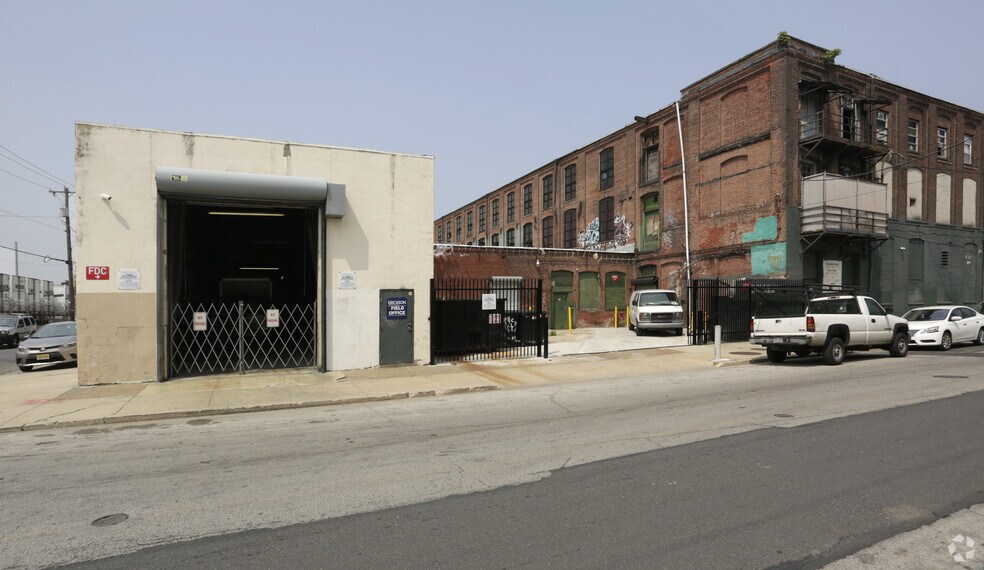 More Photos Of 3450 Salmon St, Philadelphia Warehouse For Lease