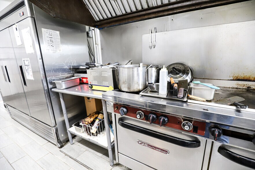 More Photos Of 12169 S Williams St, Dunnellon Restaurant For Sale