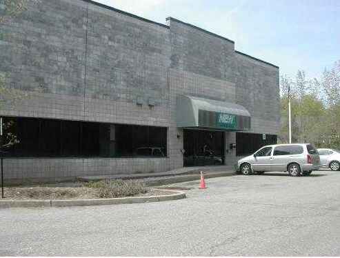 More Photos Of 1 Alpine Ct, Chestnut Ridge Warehouse For Lease