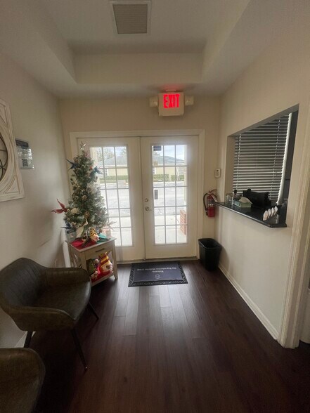 More Photos Of 3743 Maryweather Ln, Wesley Chapel Medical For Sale