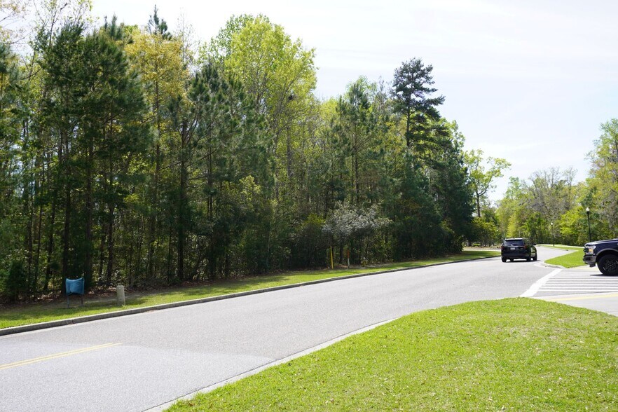 More Photos Of 0 Carolina Bay Dr, Charleston Land For Sale