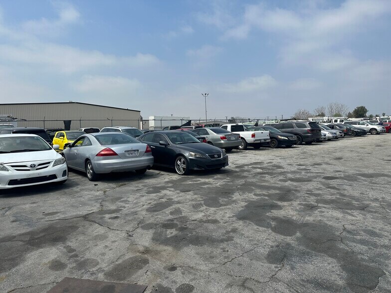 More Photos Of 15176 Whittram Ave, Fontana Service For Lease