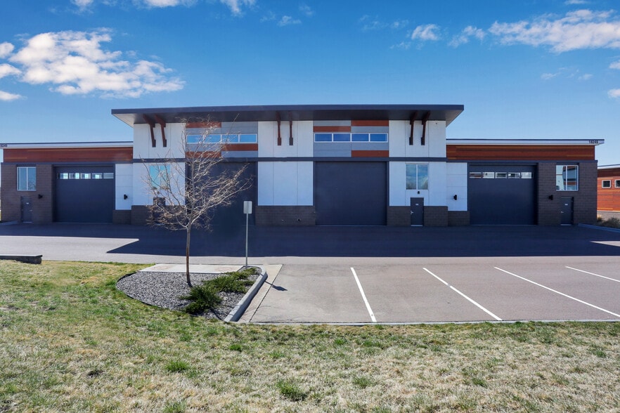 More Photos Of 18233 Lincoln Meadows Pky, Parker Self Storage For Sale