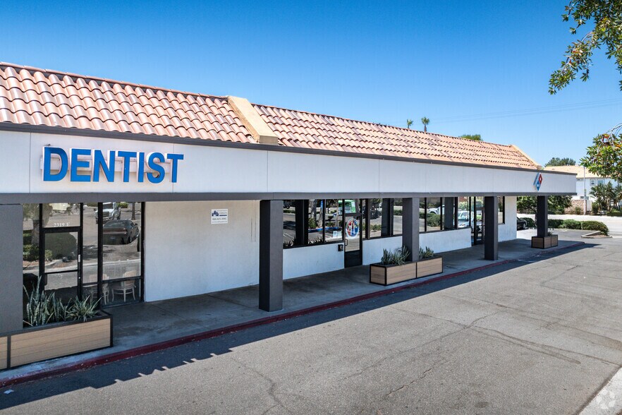 More Photos Of 2315-2375 Valley Pky E, Escondido Unknown For Lease