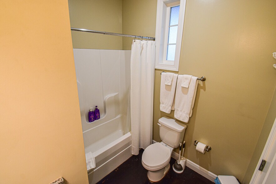 More Photos Of , Tuscaloosa Unknown For Sale