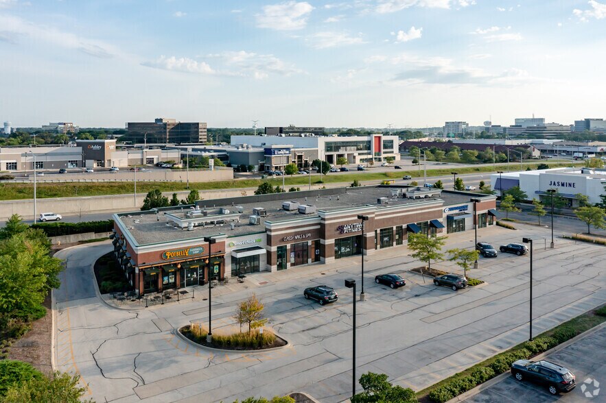 Primary Photo Of 2830 S Highland Ave, Lombard Storefront For Lease