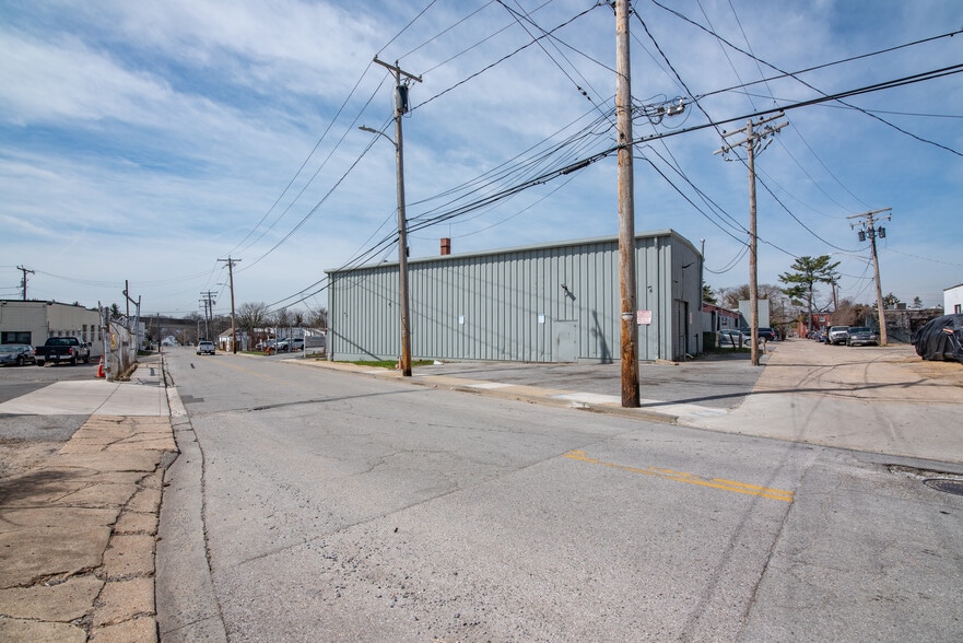 More Photos Of 4128 Hayward Ave, Baltimore Warehouse For Sale