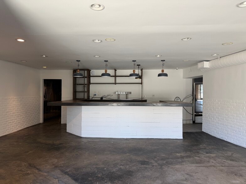 More Photos Of 3129 W Sunset Blvd, Los Angeles Apartments For Lease