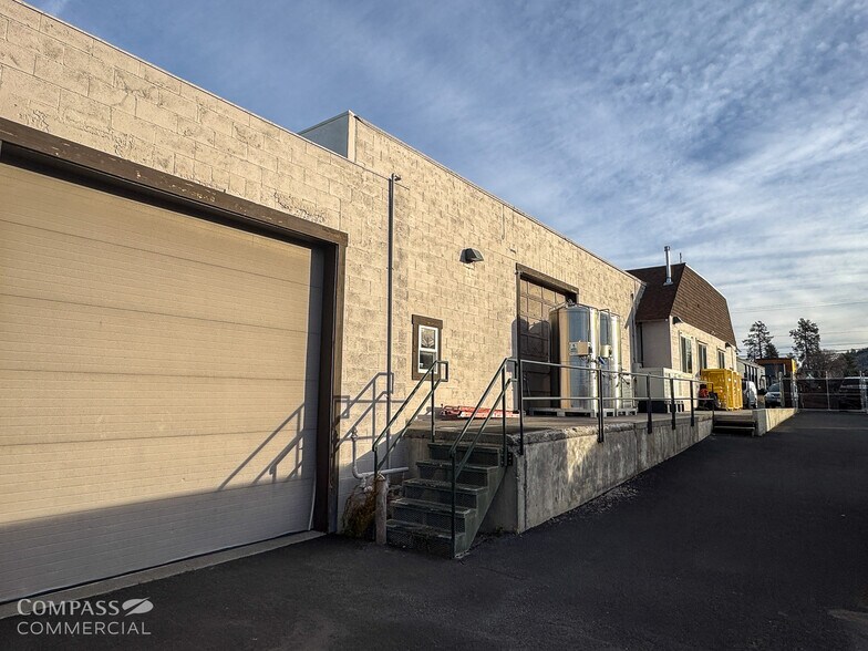 More Photos Of 1201 NE 2nd St, Bend Industrial For Lease