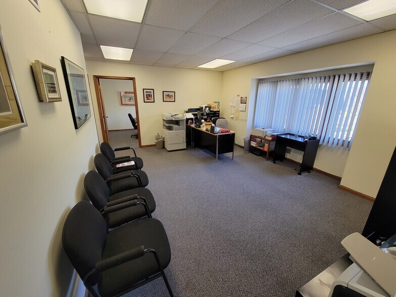 More Photos Of 8 Old Bridge Tpke, South River Office For Lease